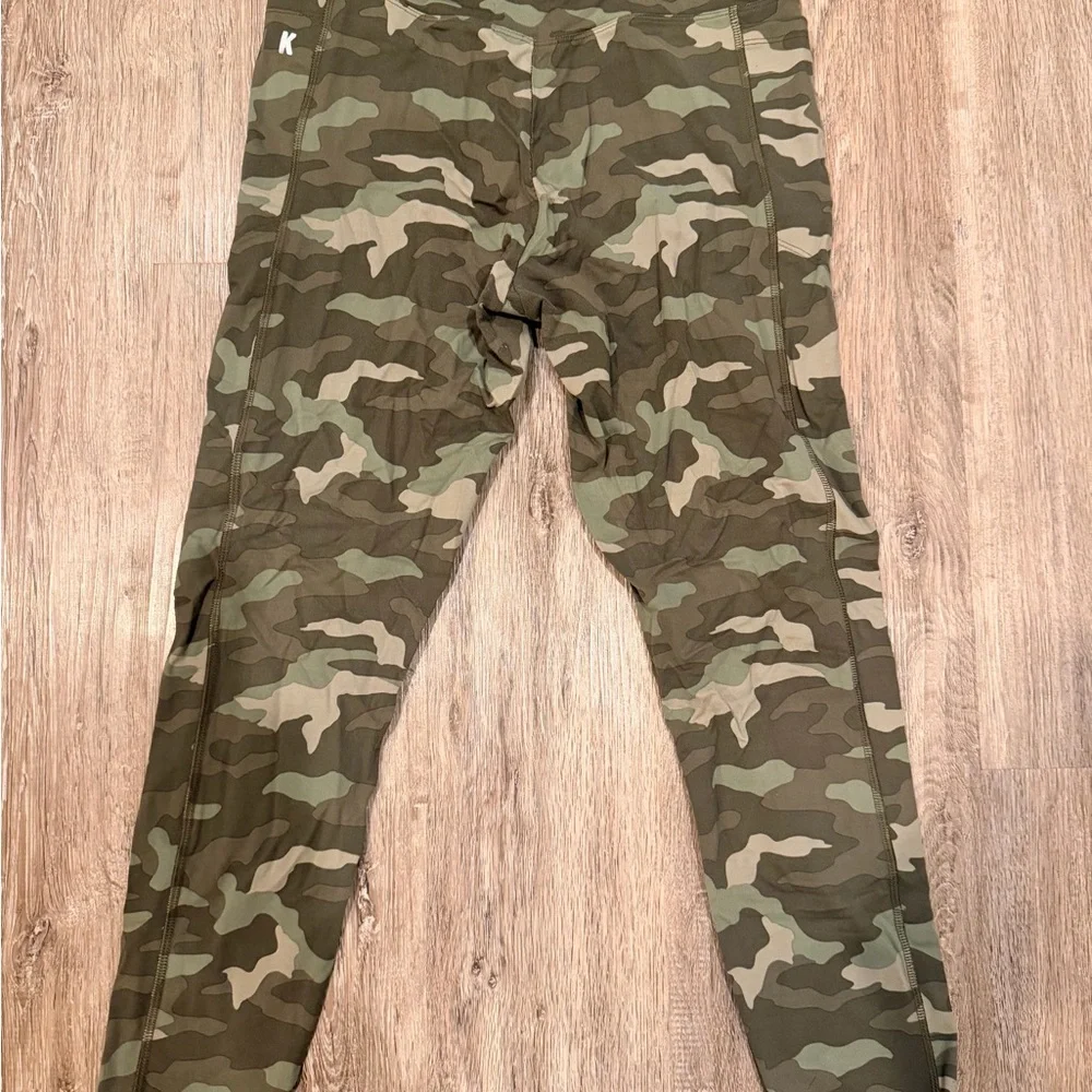 PINK Camo Leggings - Picture 2 of 4